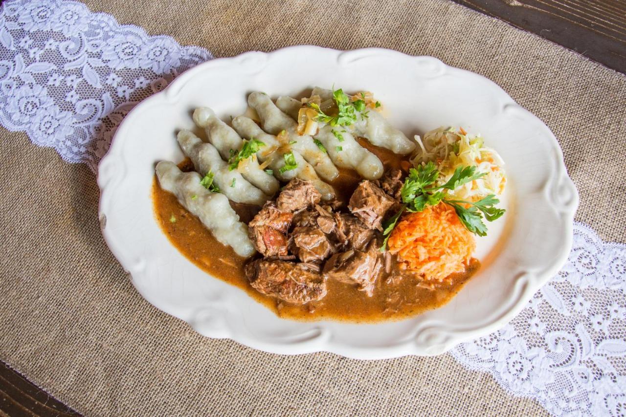 Karczma Regionalna Hotel Goscinna Chata Wysowa-Zdroj Ngoại thất bức ảnh